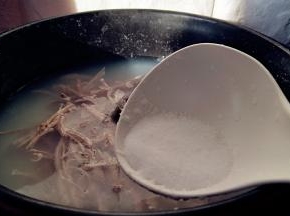 调入盐，盐只用了3克。