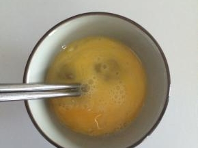 鸡蛋打散