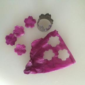 紫甘蓝叶子也刻几朵小花