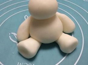 组合起来，衔接处用蜂蜜粘一下