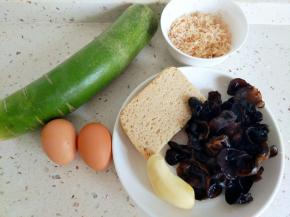 准备馅料，建议多放姜，特提味！