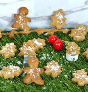 16、怎么样？加了漂亮的糖霜，就更像雪后的圣诞小松树了吧！