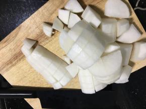 去皮后洗净切小块