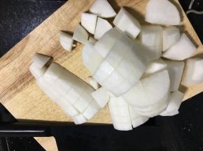 去皮后洗净切小块