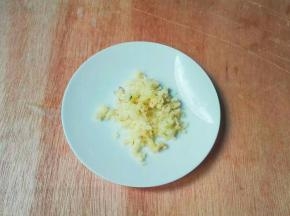 生姜切碎末