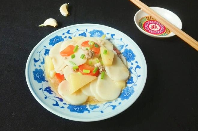 土豆胡萝卜年糕