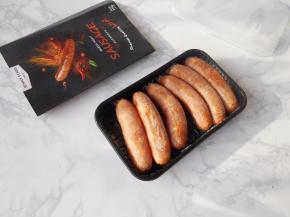 将烤肠拿出来解冻。