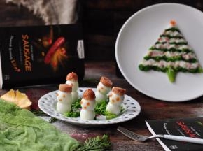 组合完成的小雪人。