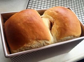 烤箱预热上下火180度，烤40分钟（中途盖锡纸）