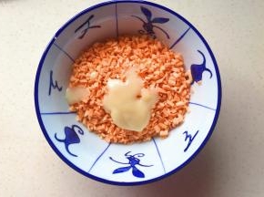 放入炼乳