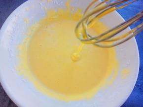 搅拌好的液体粘稠、顺滑