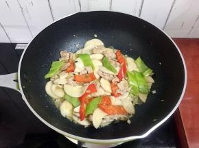 翻炒均匀即可出锅