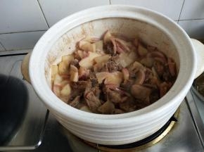 煮到萝卜熟加入香菜