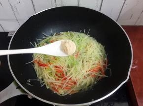 加入鸡精