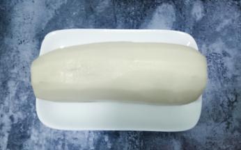 莲藕去皮洗干净