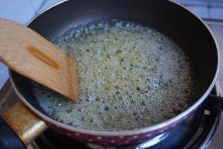 搅拌均匀，使其融化即可关火