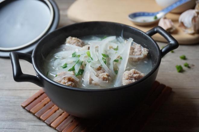 萝卜丝肉丸汤