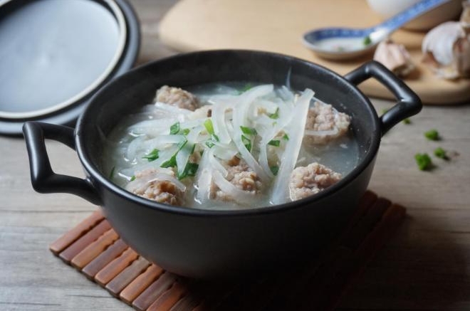 萝卜丝肉丸汤