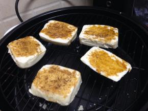 再次放入烤架继续