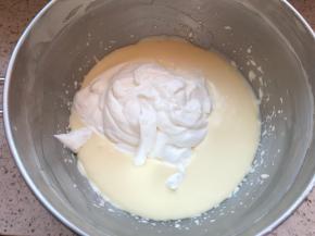 加入奶酪糊中