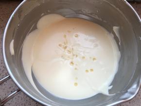 加入糊中，搅匀