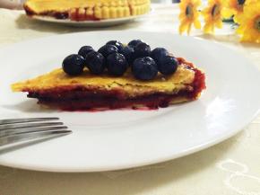 点缀上蓝莓果，一份完美的蓝莓派就完成了