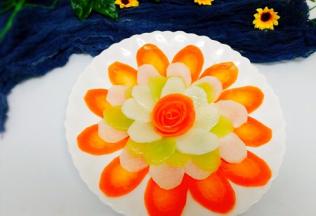 第二圈山药，依次这样摆上去，如果友友嫌麻烦可以省略这步摆盘哈