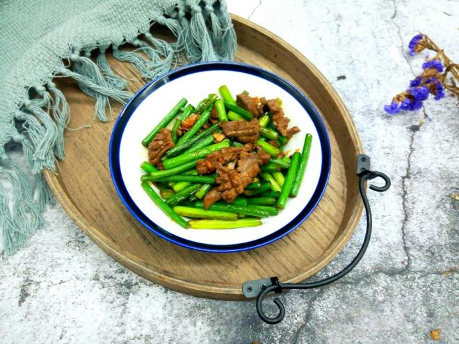蒜薹炒腰花