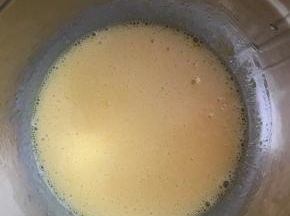 搅拌均匀，液体里看不到油星