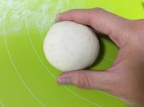 滚圆面团