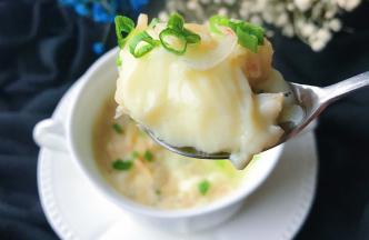 鲜美嫩滑的虾扯蛋羹就完成了