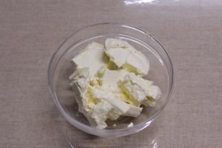 此时准备好120克的奶酪