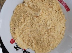 取适量的玉米面