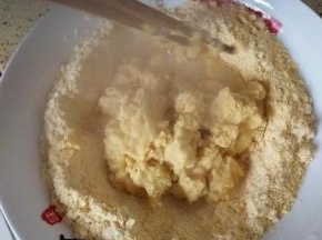 加入开水搅拌