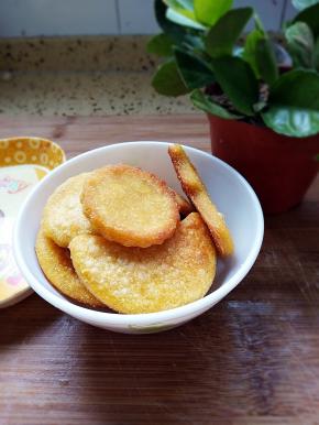 一个个金黄金黄的好漂亮