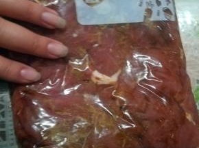 用手揉捏均匀。