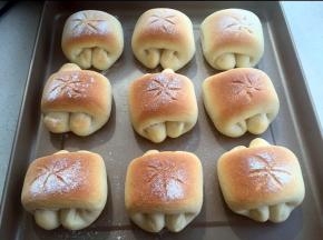 烤箱预热上下火170度，烤16分钟出炉