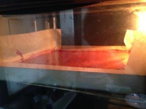 入预热好的烤箱，180度，中下层、20分钟