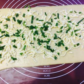 在铺一层葱花！