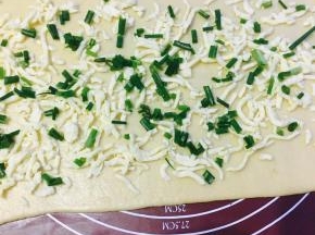 在铺一层葱花！