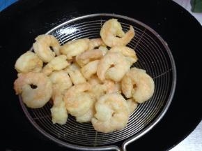 至表面酥脆捞出