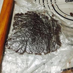 提起保鲜膜覆盖至.学厨12连杯不沾花型蛋挞模具，