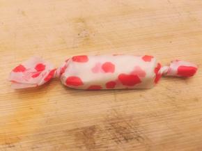 俩头扭起来，扭紧一点