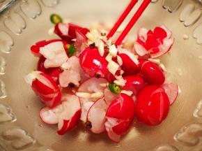 拌匀 腌制一个小时即可食用