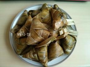 用热油炸3-5分钟，捞出沥油即可。