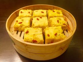 切成小方块松香可口。