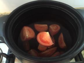 加入适量的清水。