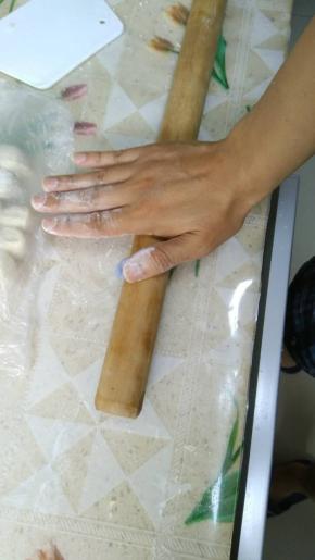 现在来说说擀面仗的使用方法