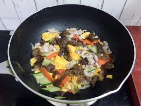 翻炒均匀即可出锅