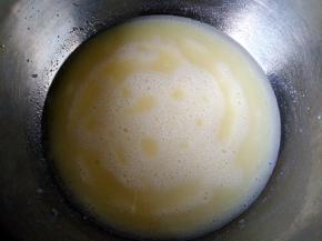 小火加热至微沸，即可关火